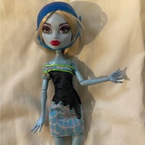 Monster High Roller Maze Abbey